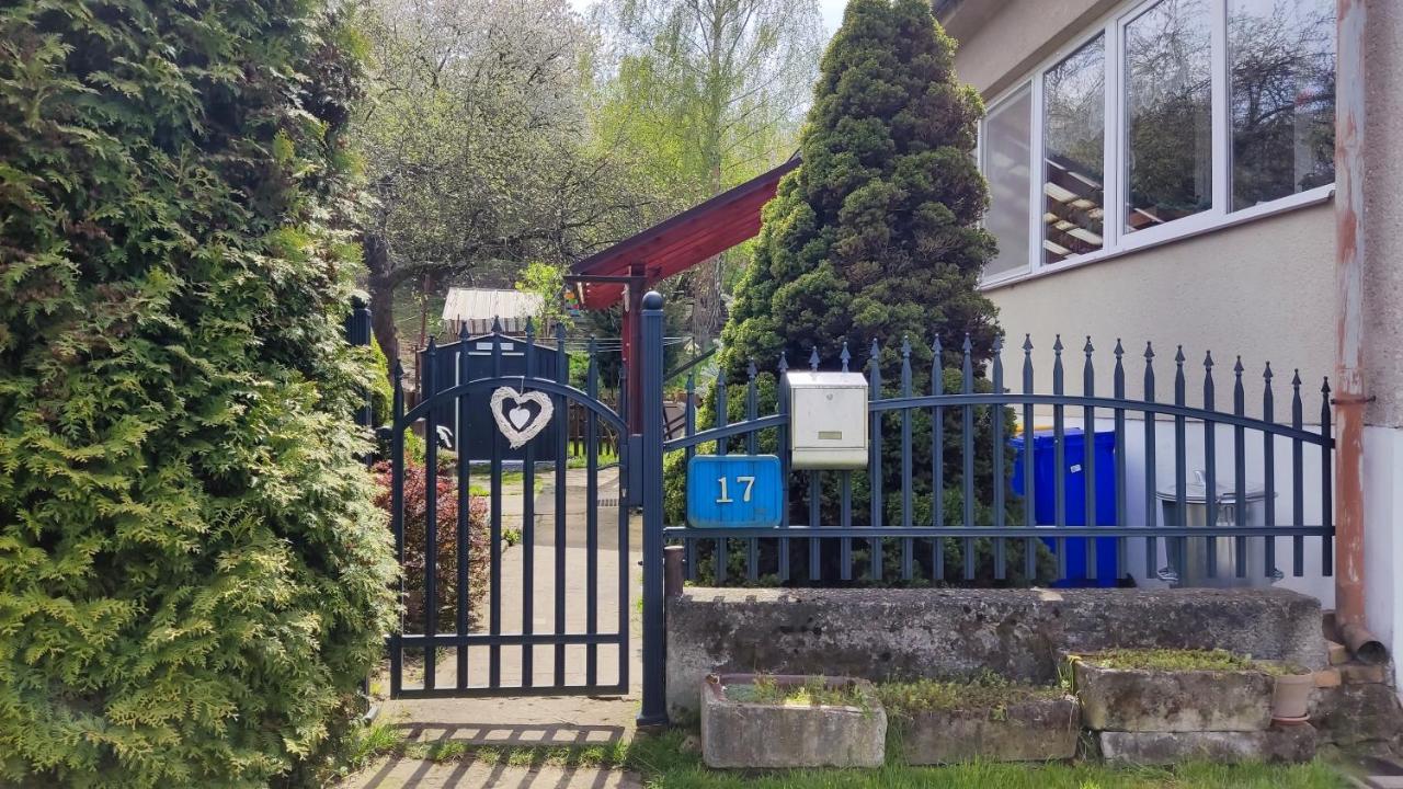 Chalupa Boskovice Apartment *